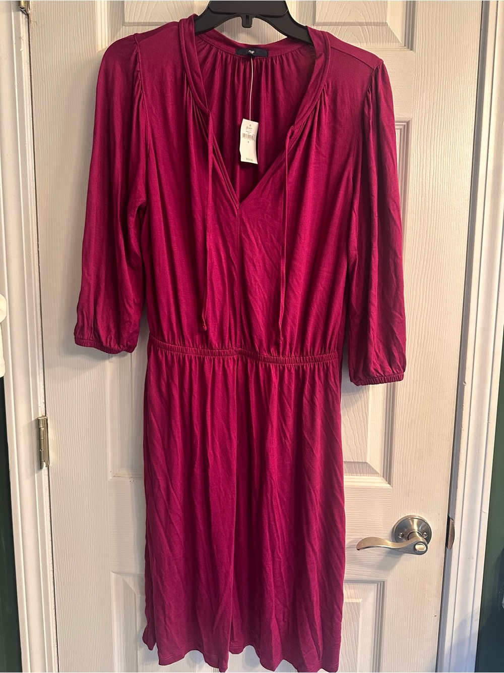 GAP Fuchsia V-Neck Elastic-Waist Midi Dress